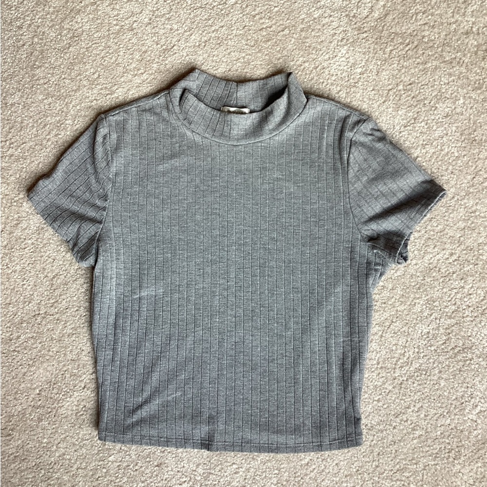 Bozzolo Heather Gray Ribbed Short Sleeve Top